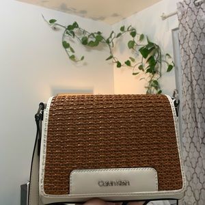 Calvin Klein  Crossbody